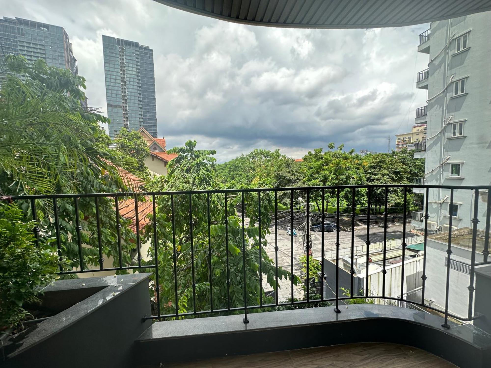 Luxe Paradise Suites Hotel To Ngoc Van Hanoi Exterior foto