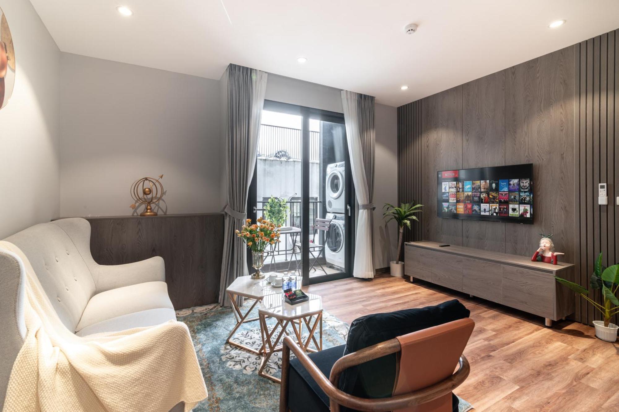 Luxe Paradise Suites Hotel To Ngoc Van Hanoi Exterior foto