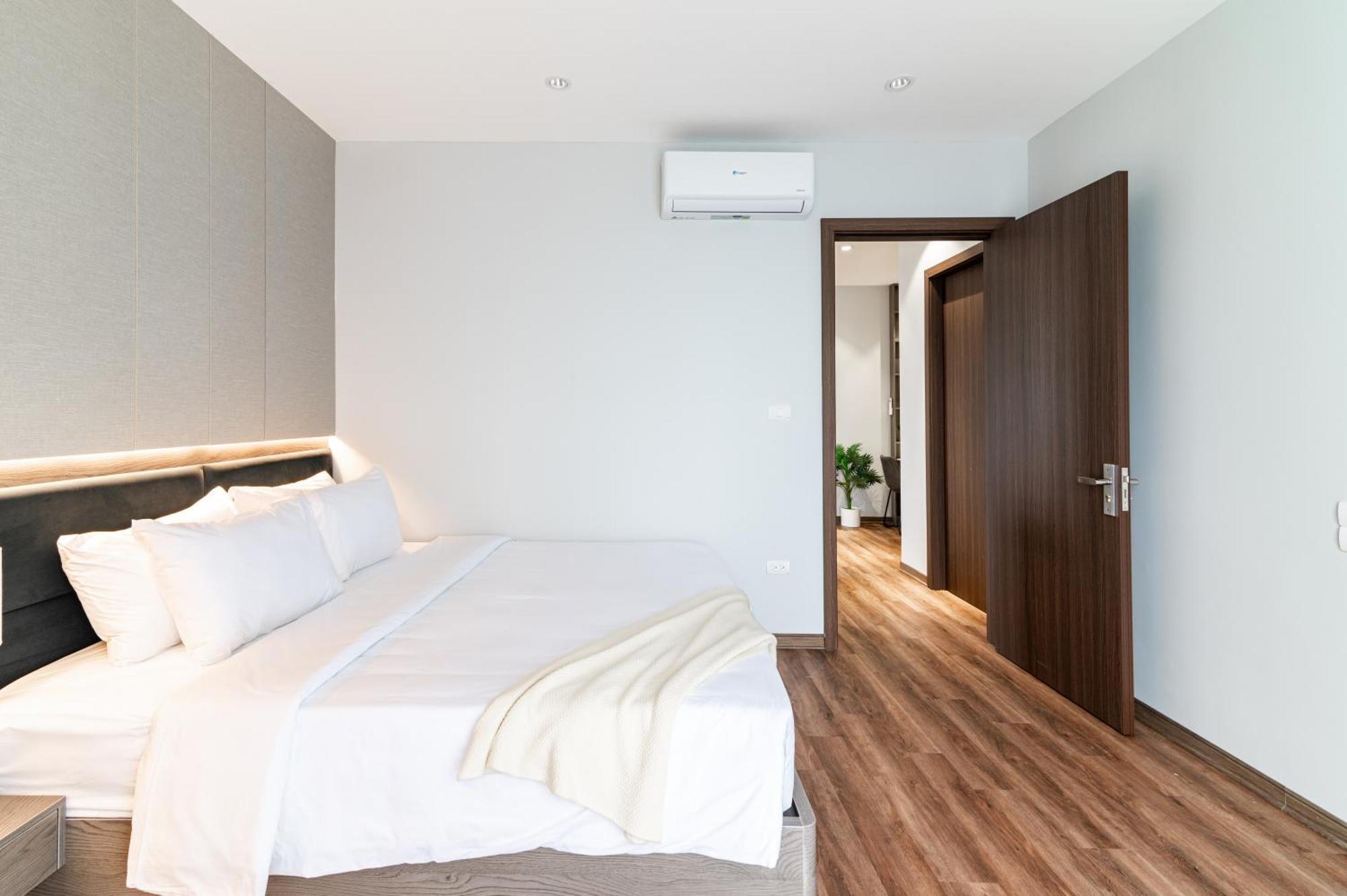 Luxe Paradise Suites Hotel To Ngoc Van Hanoi Exterior foto