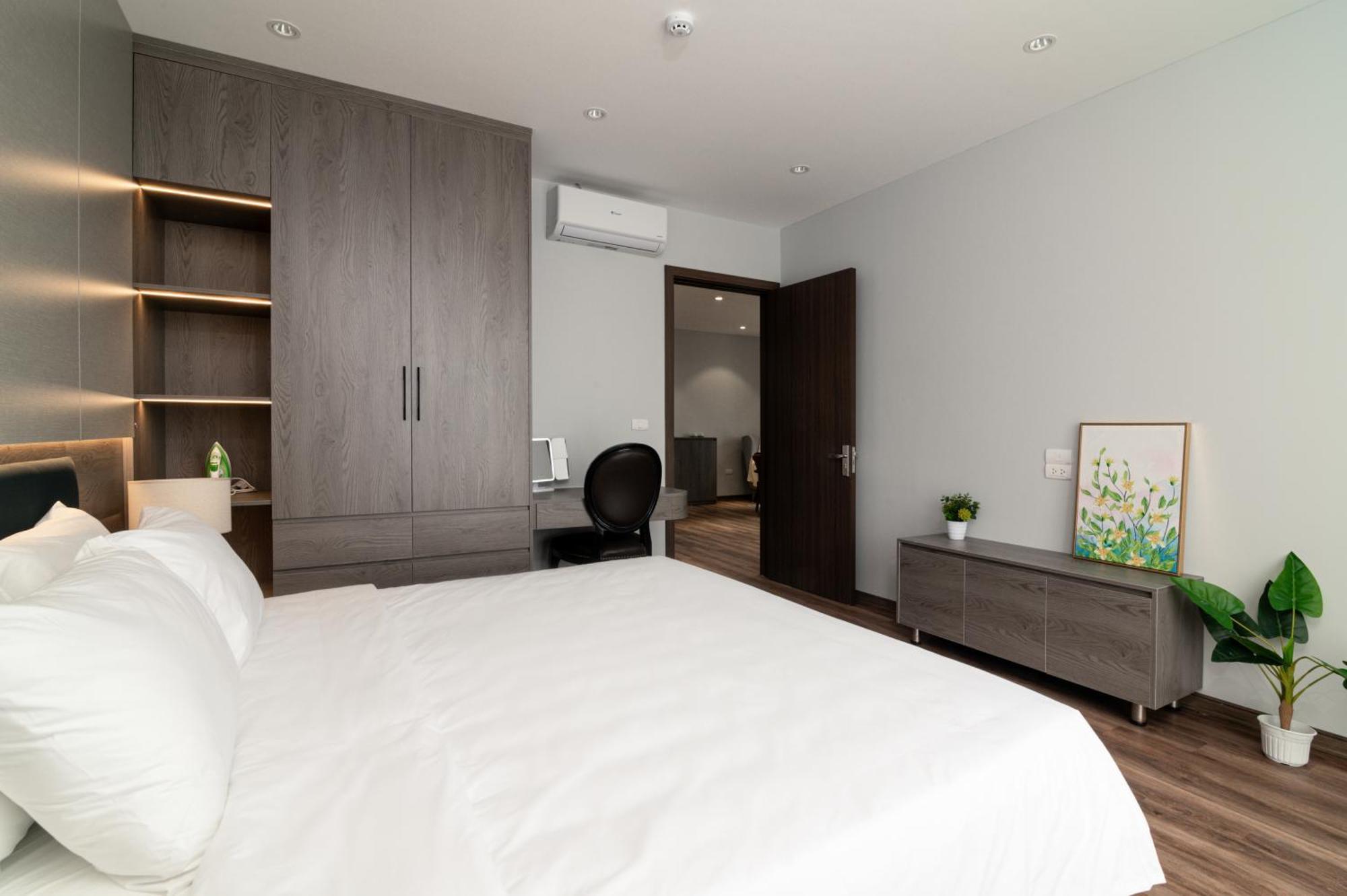 Luxe Paradise Suites Hotel To Ngoc Van Hanoi Exterior foto