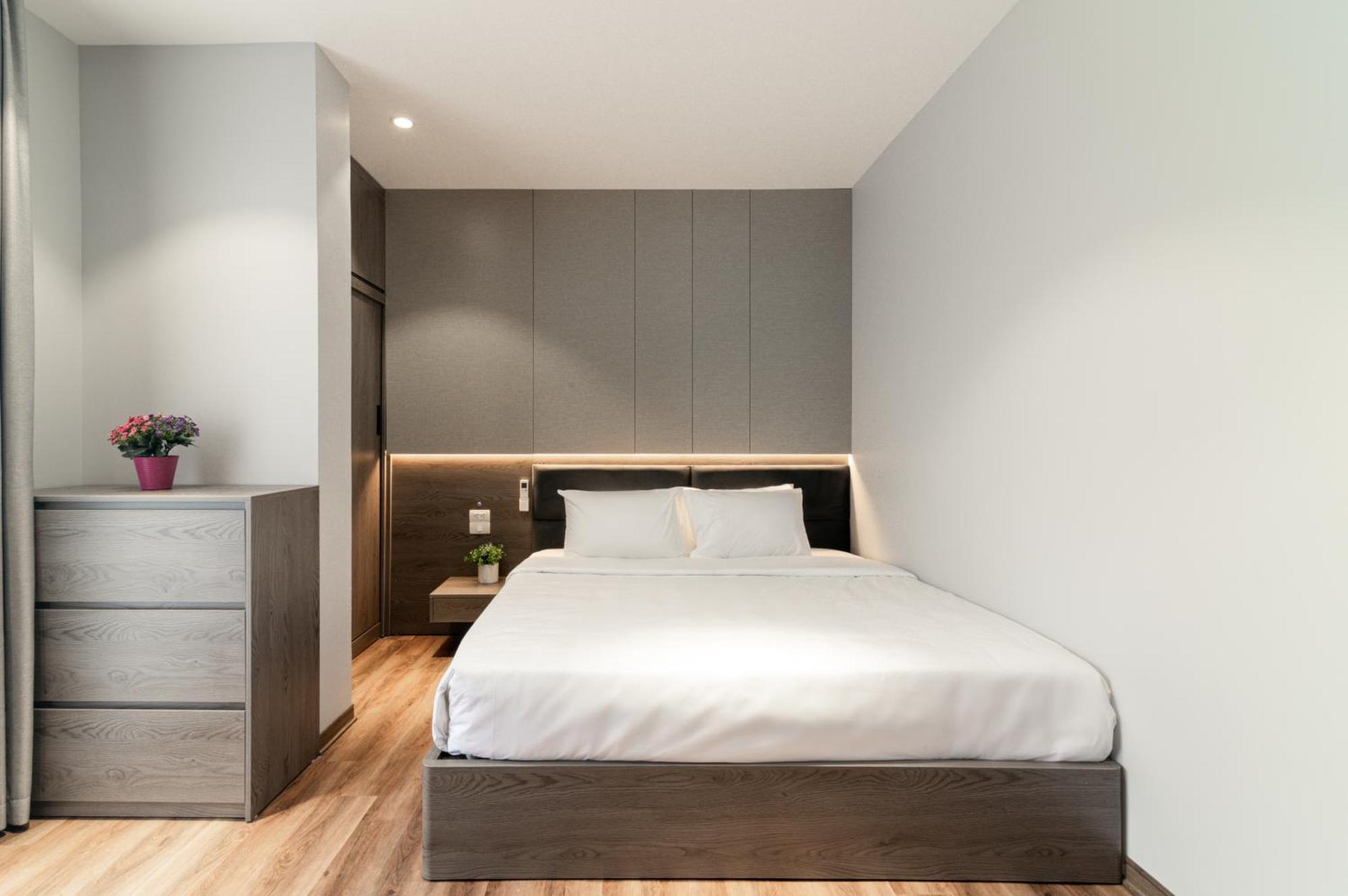Luxe Paradise Suites Hotel To Ngoc Van Hanoi Exterior foto