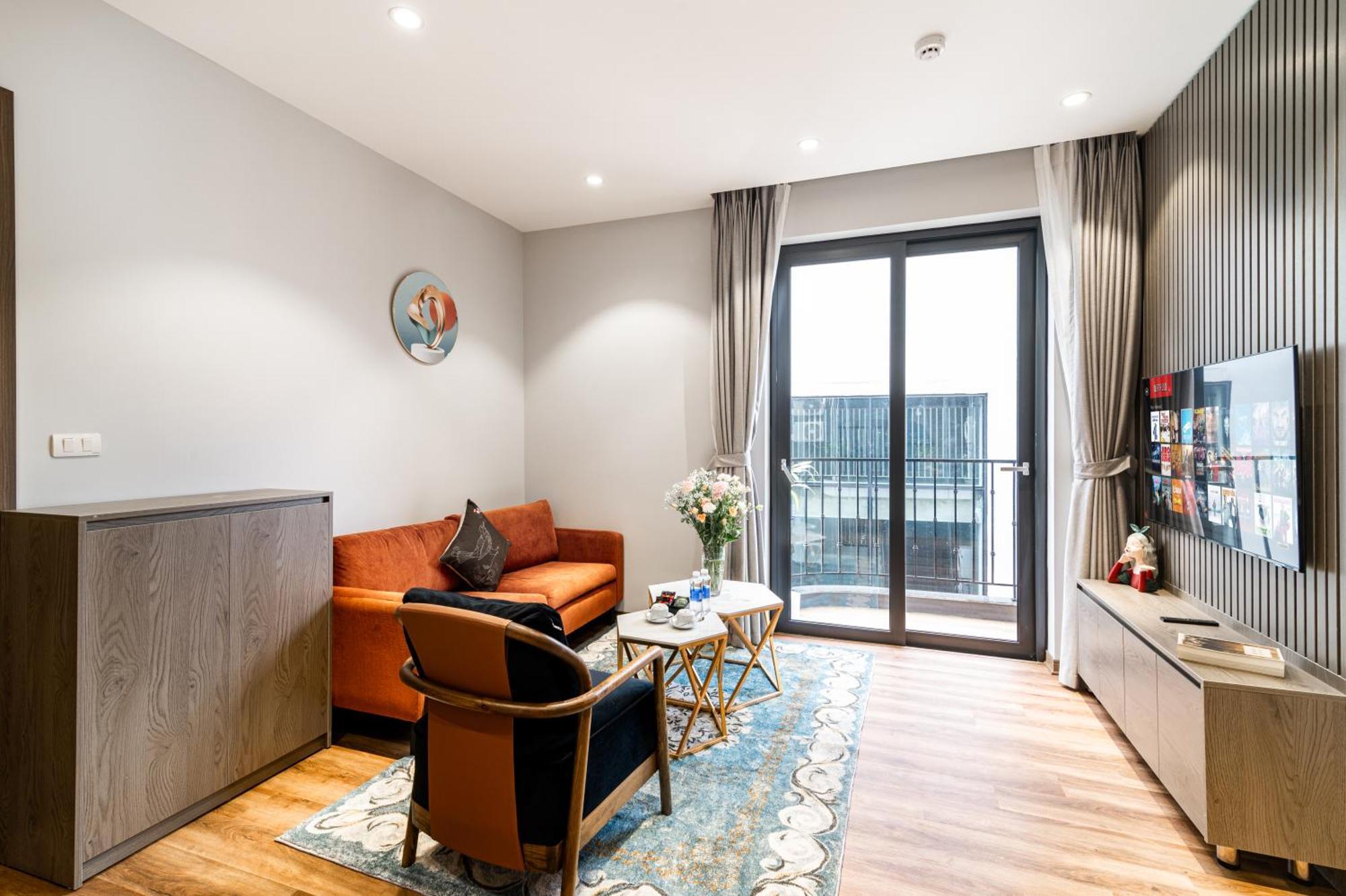 Luxe Paradise Suites Hotel To Ngoc Van Hanoi Exterior foto