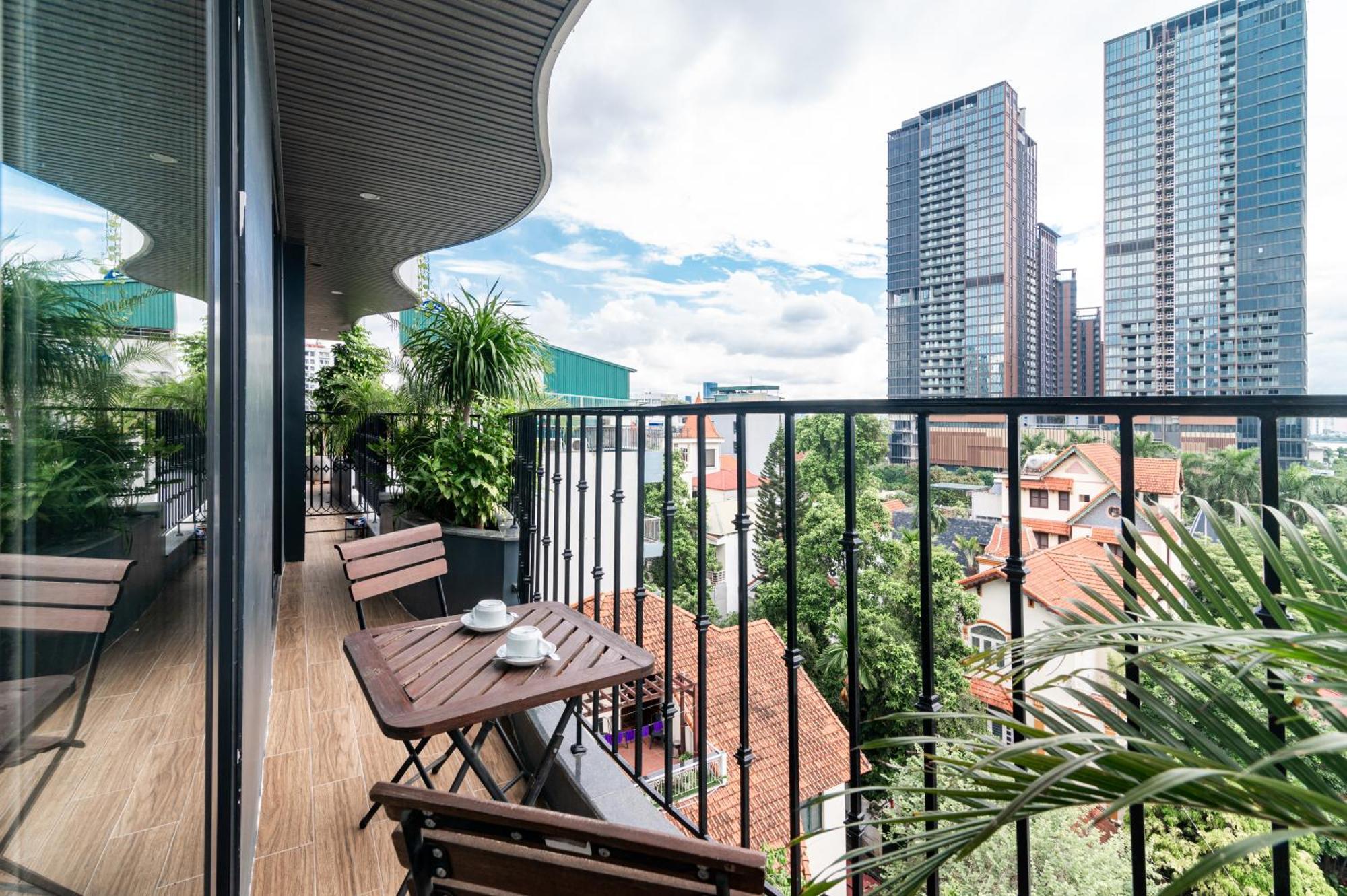 Luxe Paradise Suites Hotel To Ngoc Van Hanoi Exterior foto
