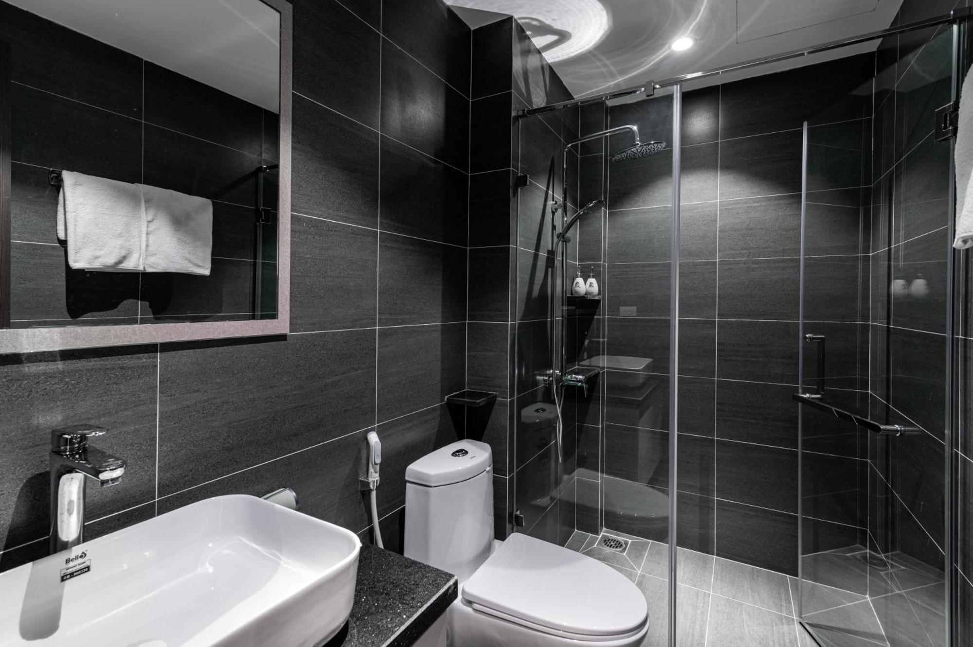 Luxe Paradise Suites Hotel To Ngoc Van Hanoi Exterior foto