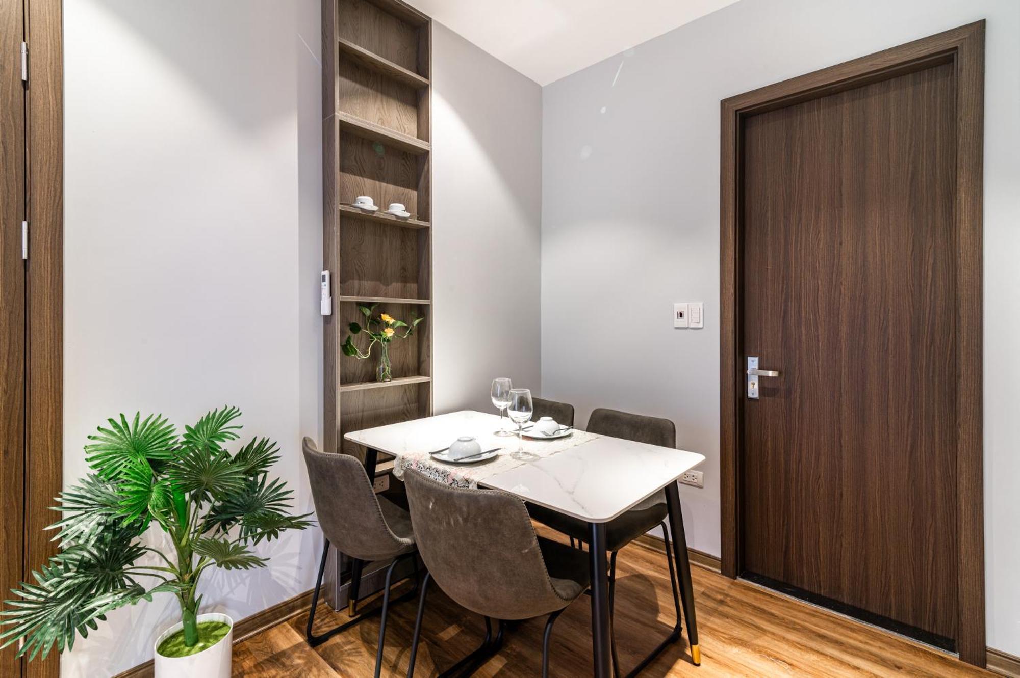 Luxe Paradise Suites Hotel To Ngoc Van Hanoi Exterior foto